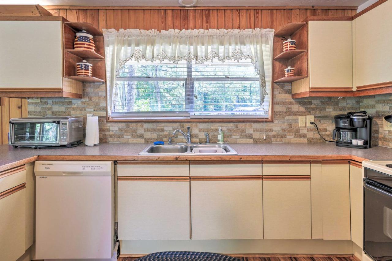 Charming Abode With Dock On The Suwannee River Bell 外观 照片