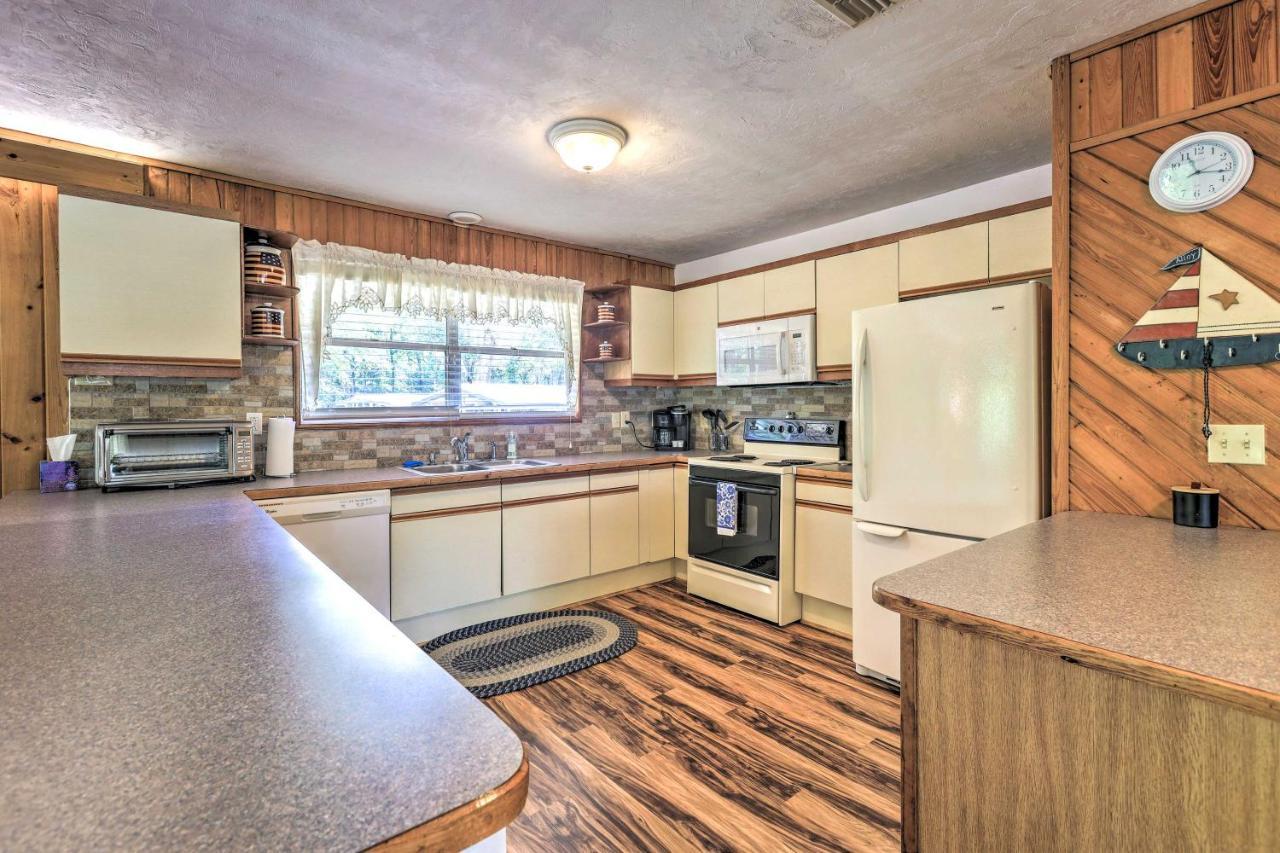 Charming Abode With Dock On The Suwannee River Bell 外观 照片