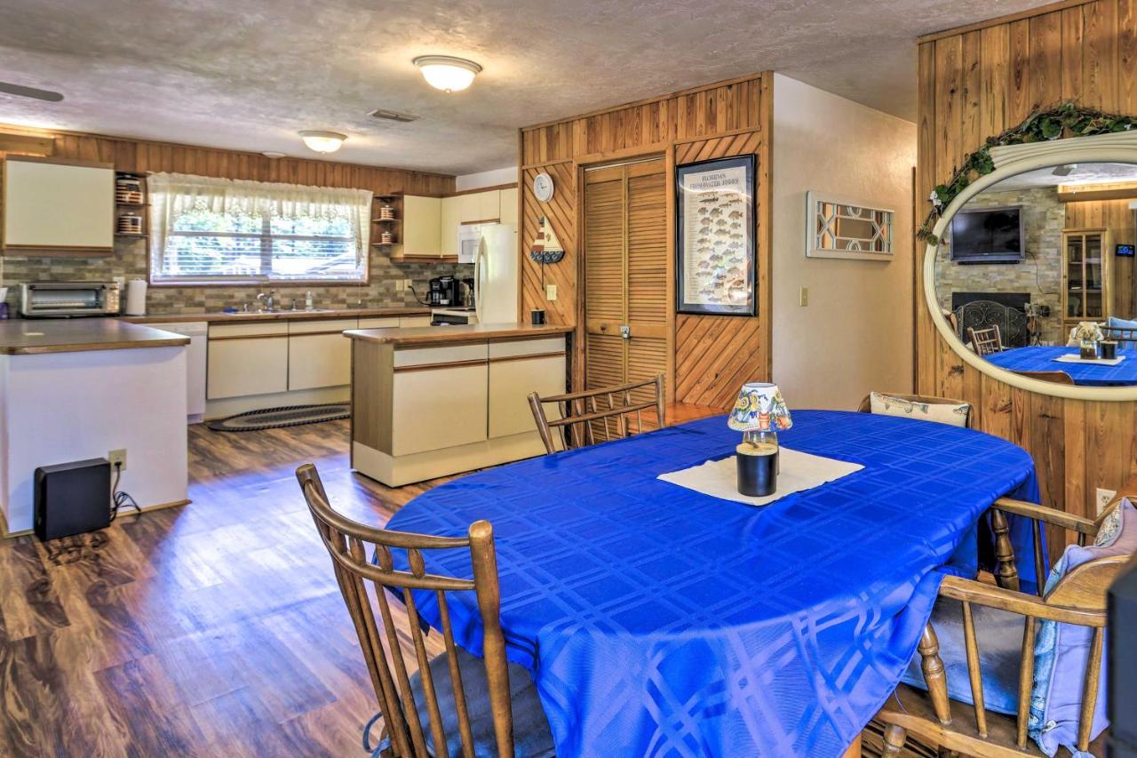 Charming Abode With Dock On The Suwannee River Bell 外观 照片