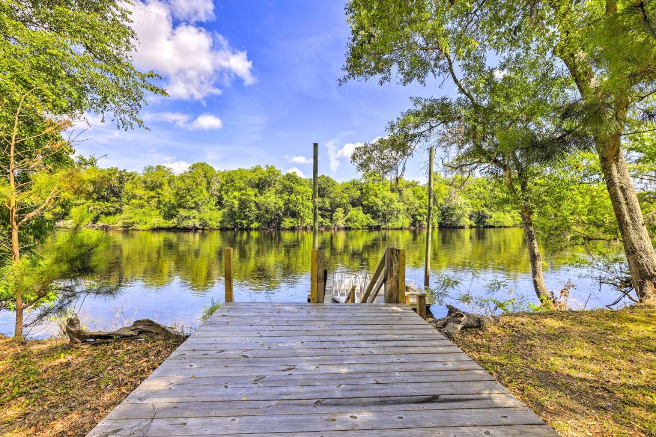 Charming Abode With Dock On The Suwannee River Bell 外观 照片