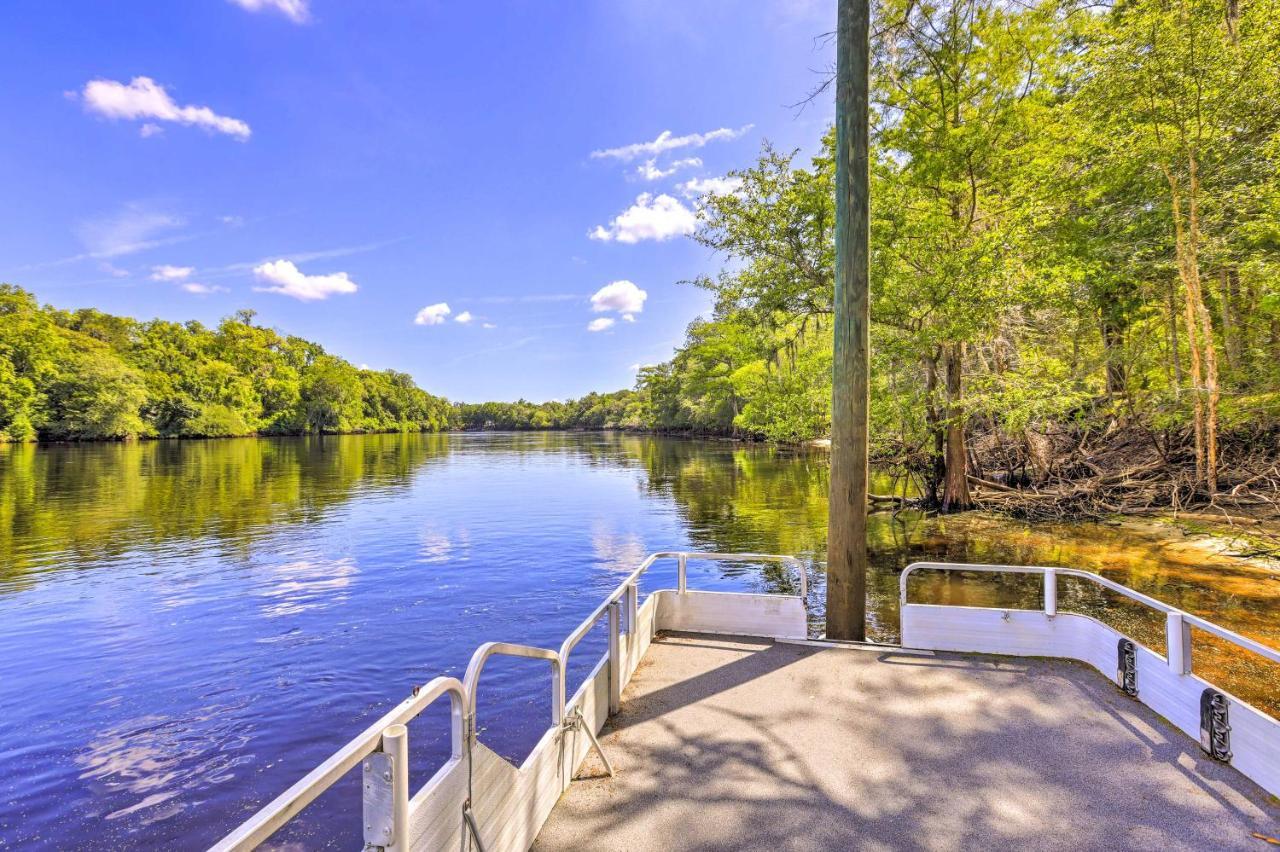 Charming Abode With Dock On The Suwannee River Bell 外观 照片